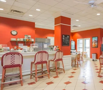 THE RICHLAND PLACE DINING ROOM